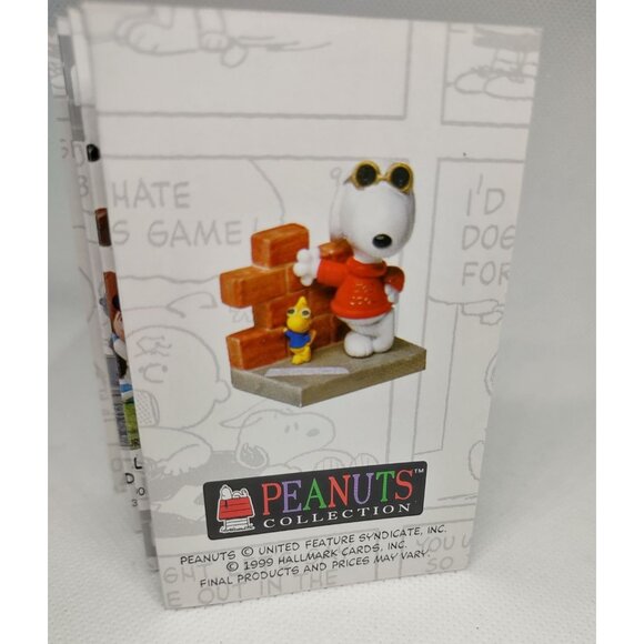 Hallmark Keepsake Ornament 2000 The Detective Spotlight on Snoopy Peanut Series - Picture 10 of 12